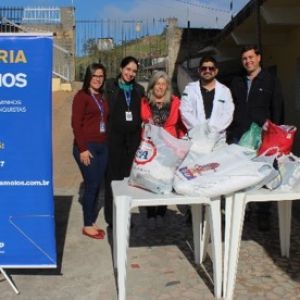Entidades recebem doações da Campanha do Agasalho Tamoios - 2017