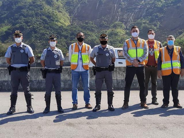 Comandantes operacionais da 3ª Companhia da Polícia Militar Rodoviária do 6º BPRv visitam túneis da Tamoios
