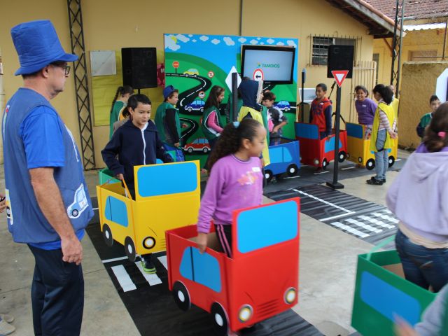 Concessionária Tamoios inicia projeto de educação de trânsito para crianças