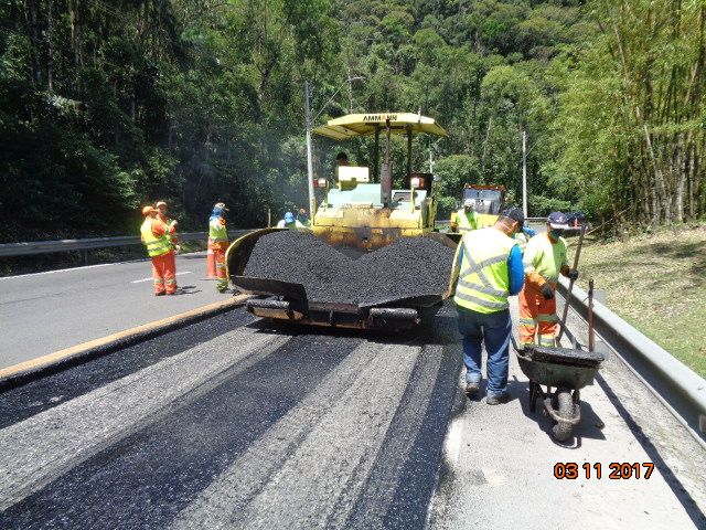 Tamoios inicia nova recuperação de asfalto no trecho de serra da rodovia
